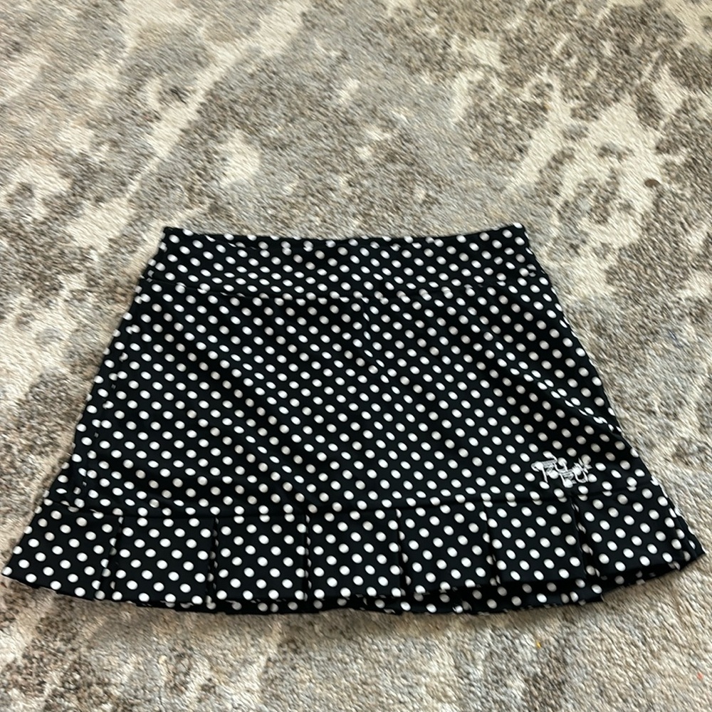 Tzu Tzu golf skort
